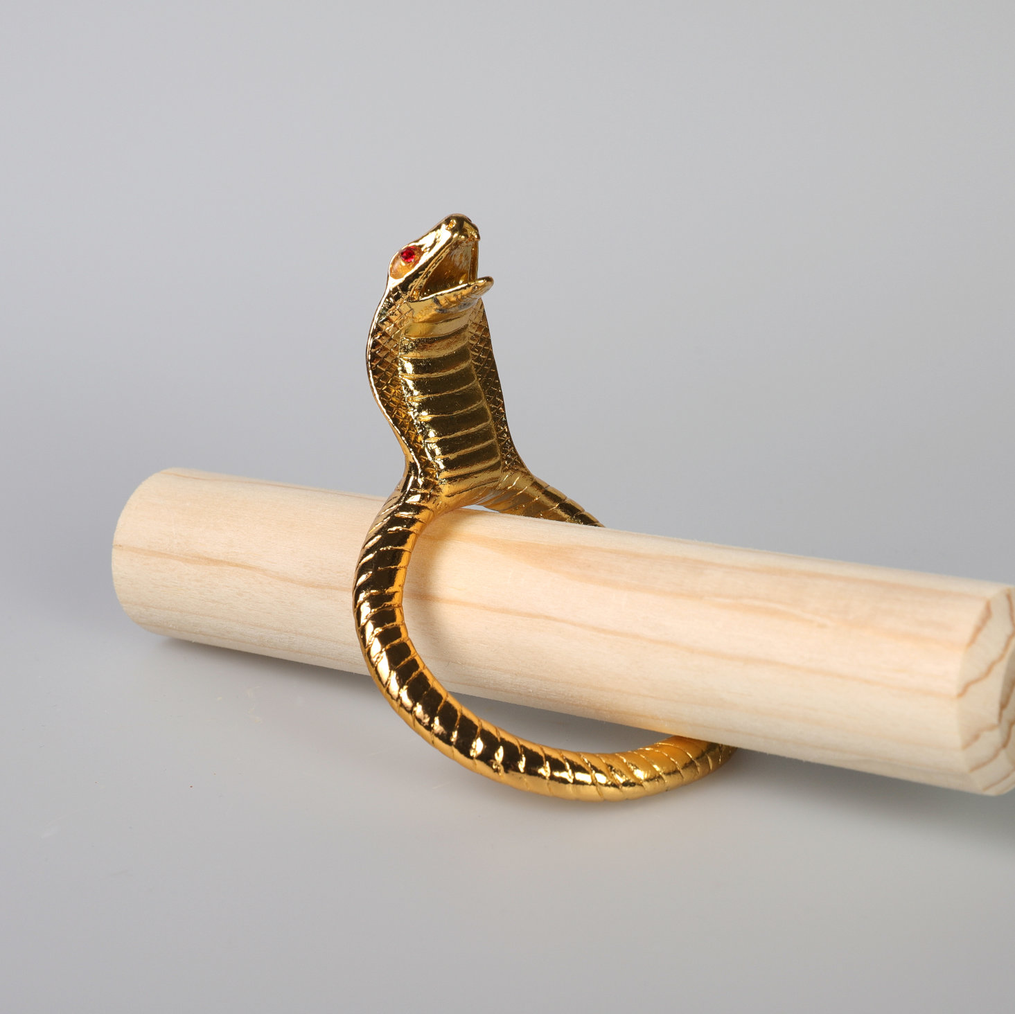 Intimschmuck Penisring in Form einer Cobra